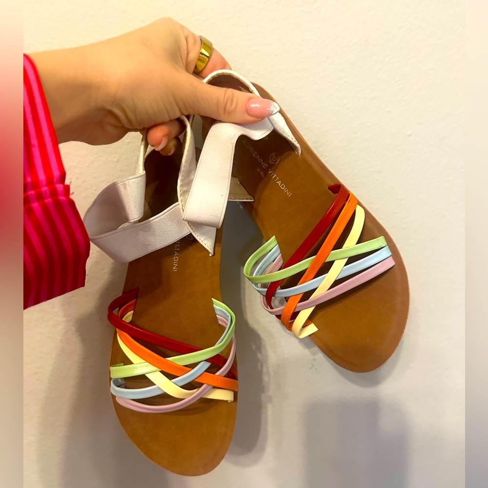 Rainbow Adrienne Vittidini Gladiator Sandals girls size 4 worn ONCE